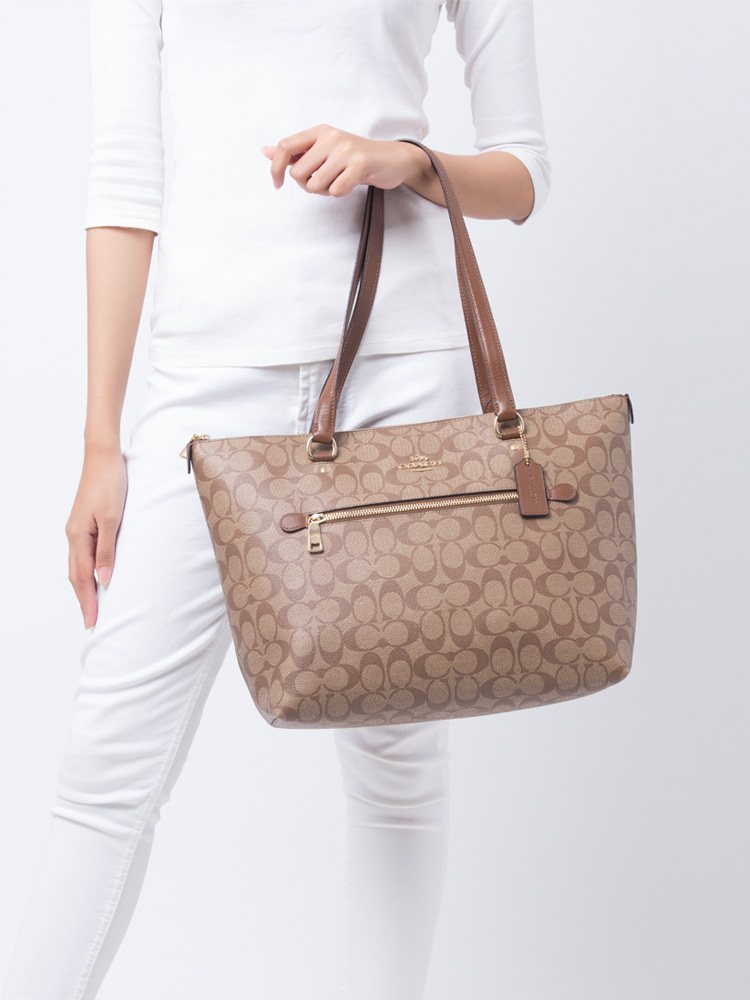 79609 Signature Gallery Tote Khaki Saddle