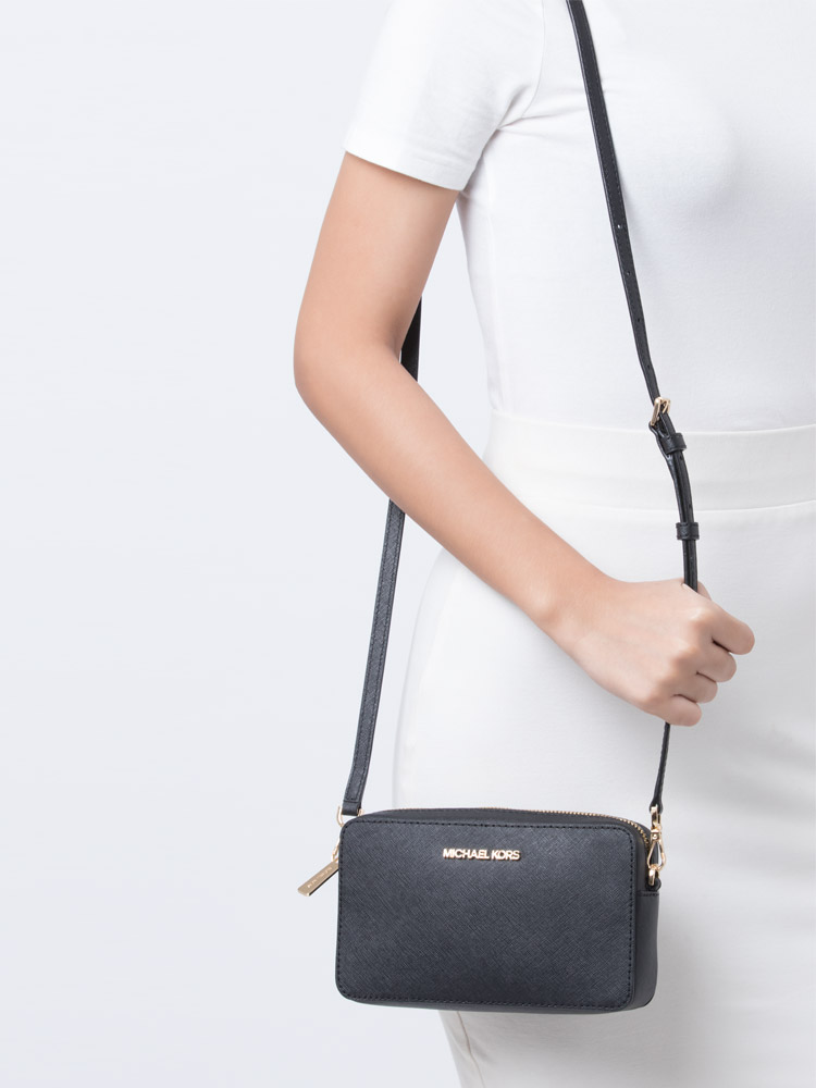 Jet Set Medium Belt Bag Crossbody Black