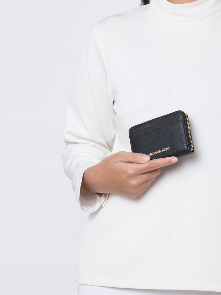 Jet Set Travel Medium Zip Around Card Case Black