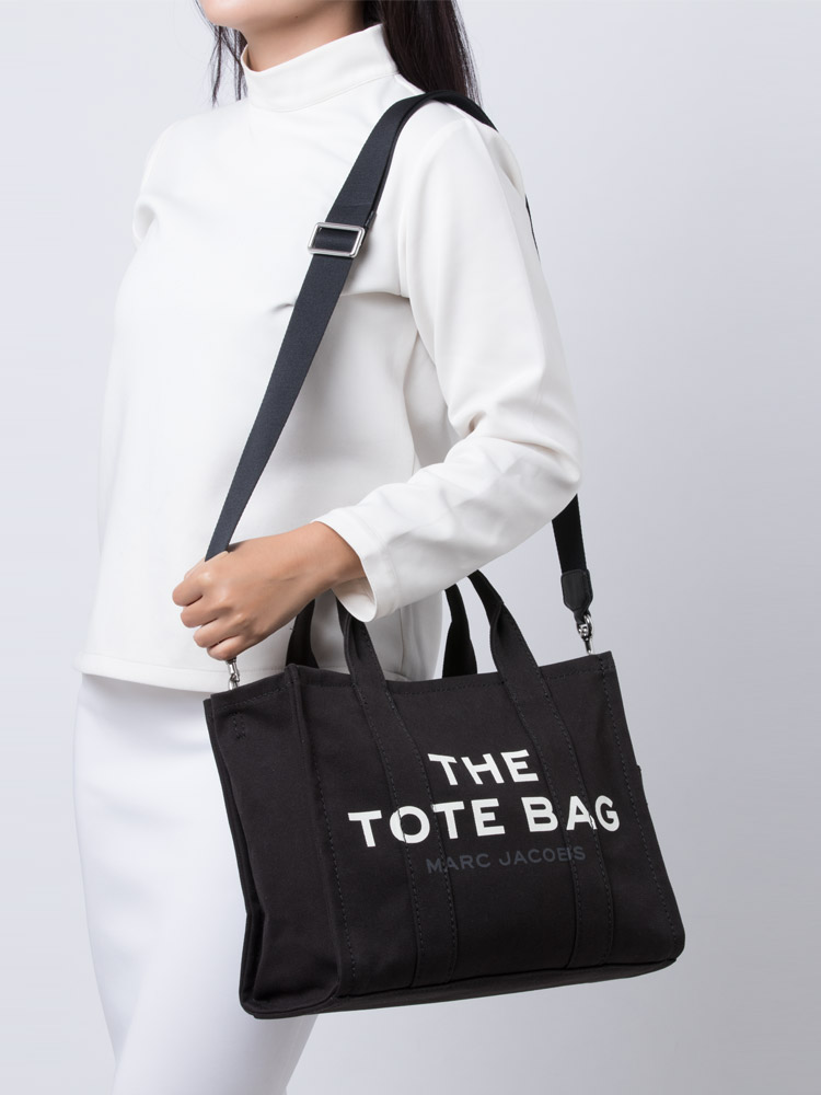The Small Traveler Tote Black