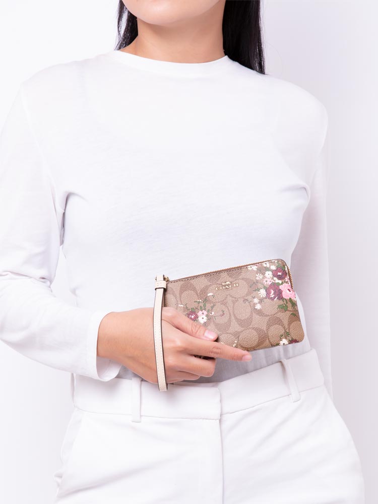 6860 Signature Evergreen Floral Croner Zip Wristlet Khaki Multi