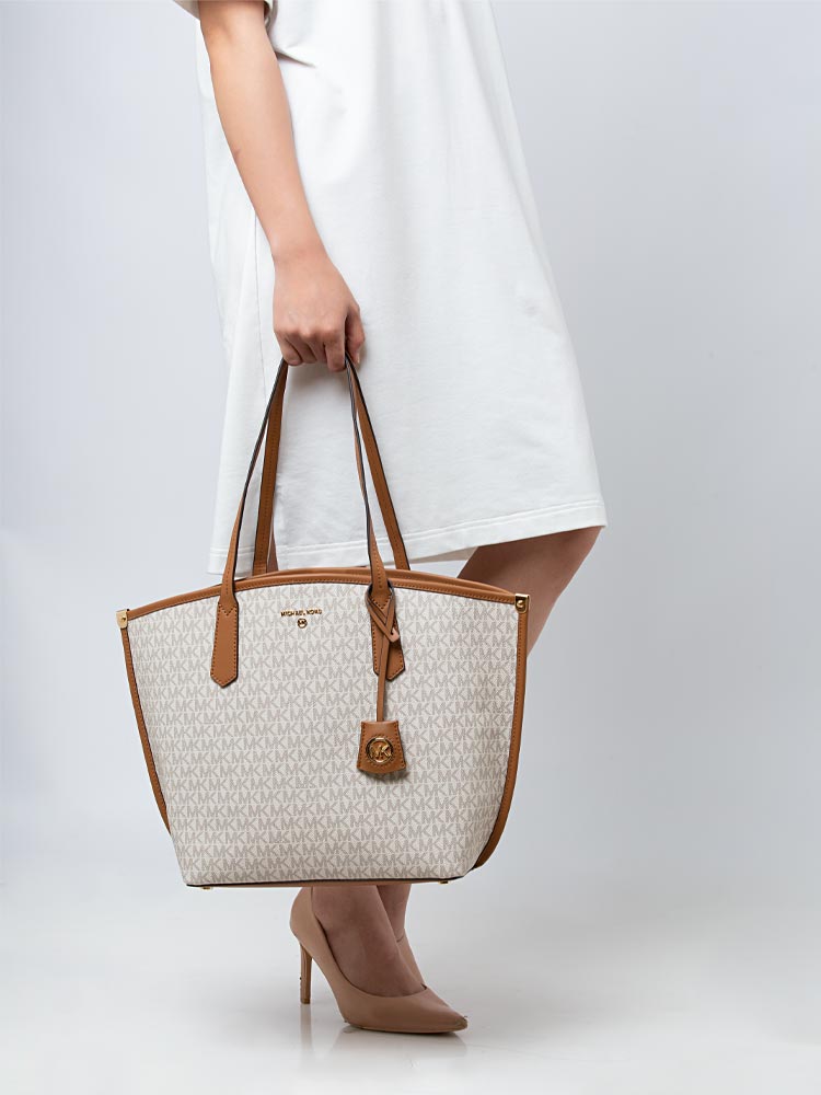 Jane Monogram Large Tote Vanilla Acorn