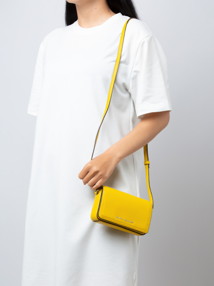 H107L01FA21 Groove Mini Leather Crossbody Hot Spot