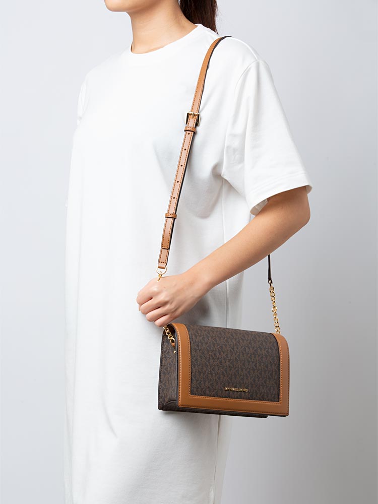 Jet Set Signature Large Full Flap Chain Crossbody Brown Acorn