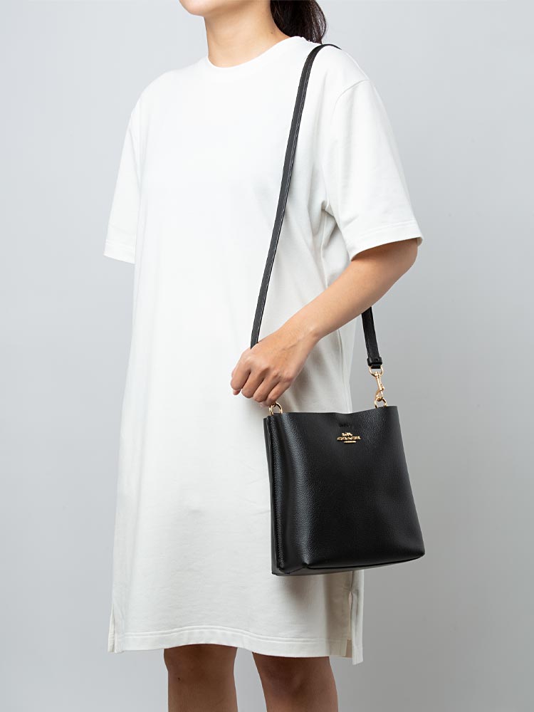CA177 Mollie Leather Bucket 22 Black