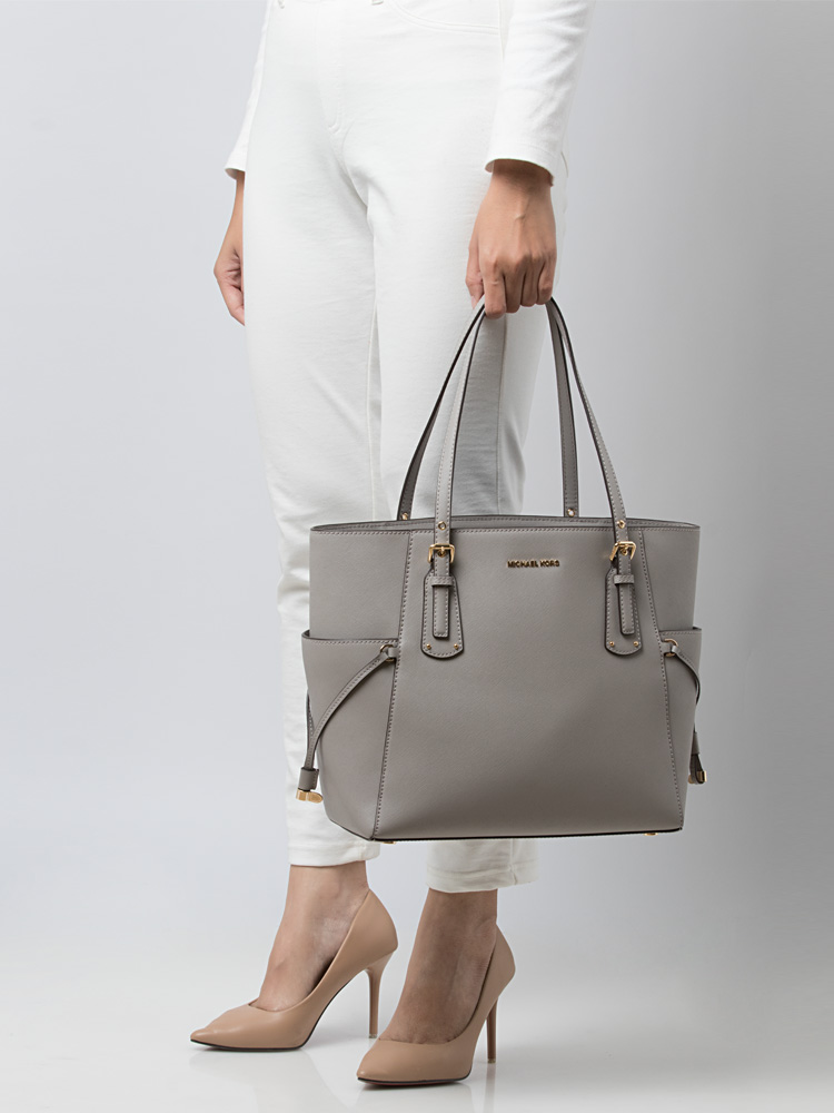 Voyager Saffiano Tote Pearl Grey