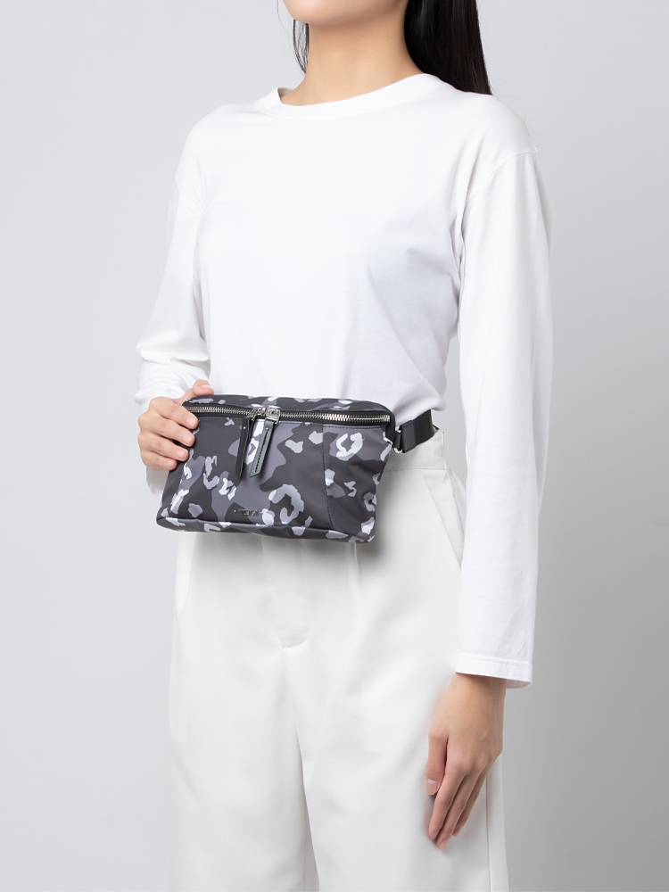 Audre Nylon Hip Bag Camo Black