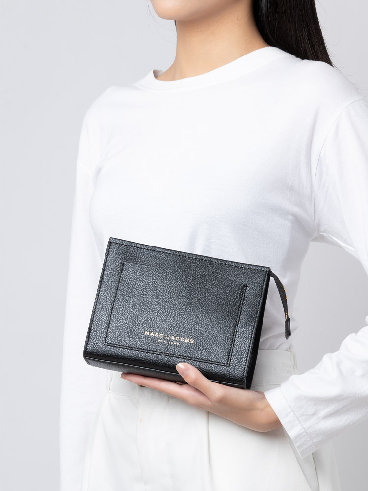 S202L01PF22 The Grind Leather Cosmetic Bag Black