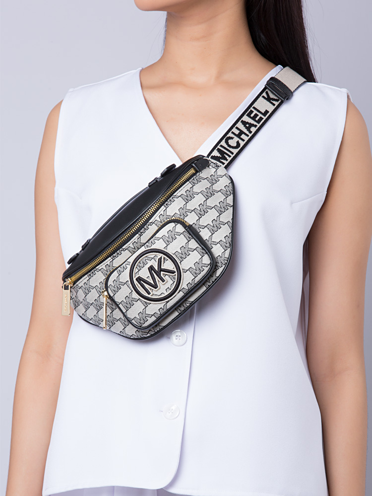 Signature Erin Xs Waistpack Crossbody Bag Black