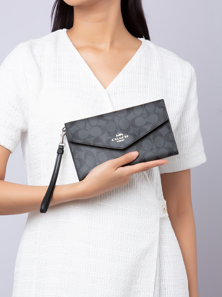 C1962 Signature Travel Envelope Wallet Graphite Black