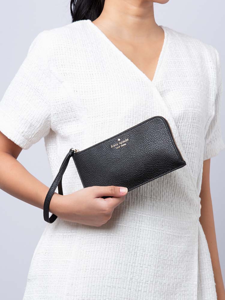 Lucy Pebble Leather Medium L-Zip Wristlet Black