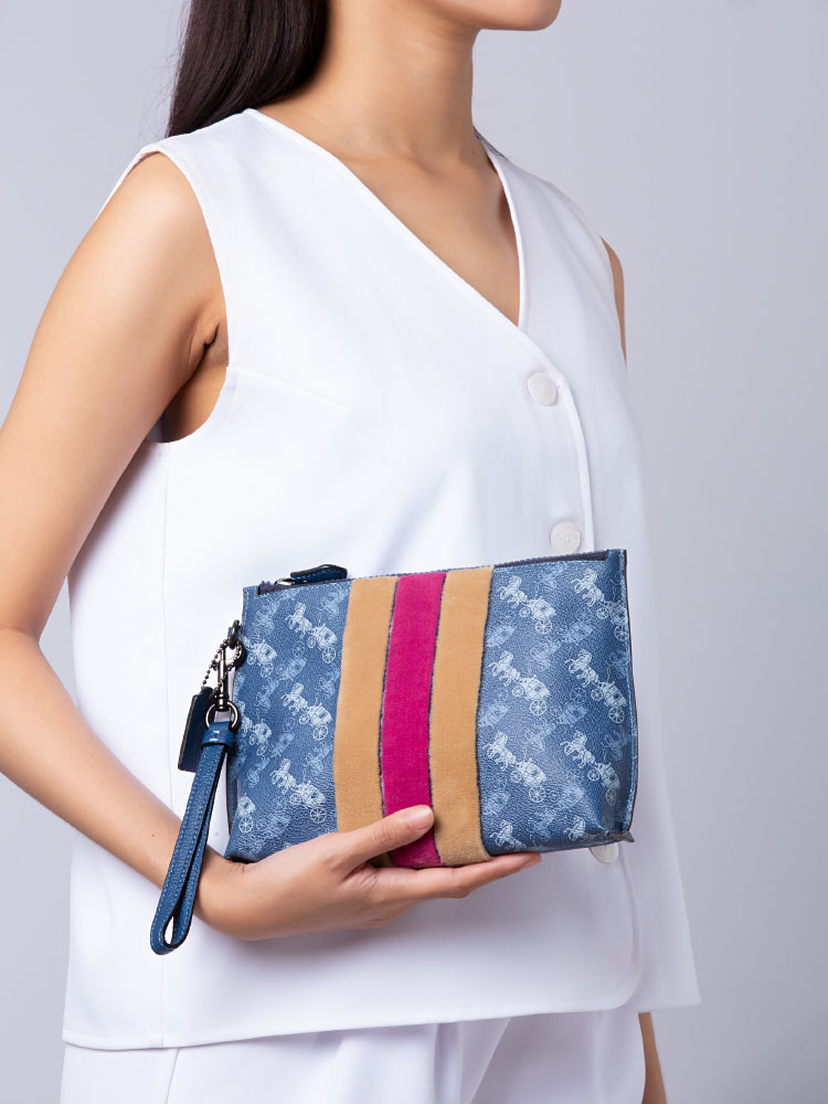 86113 Signature Charlie Horse Carriage Varsity Strip Pouch Wristlet True Blue