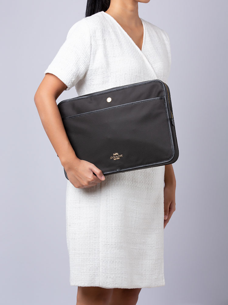 CK074 Ellis Nylon Sleeve Laptop Black