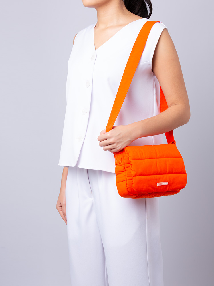 Poofy Shoulder Bag Orange