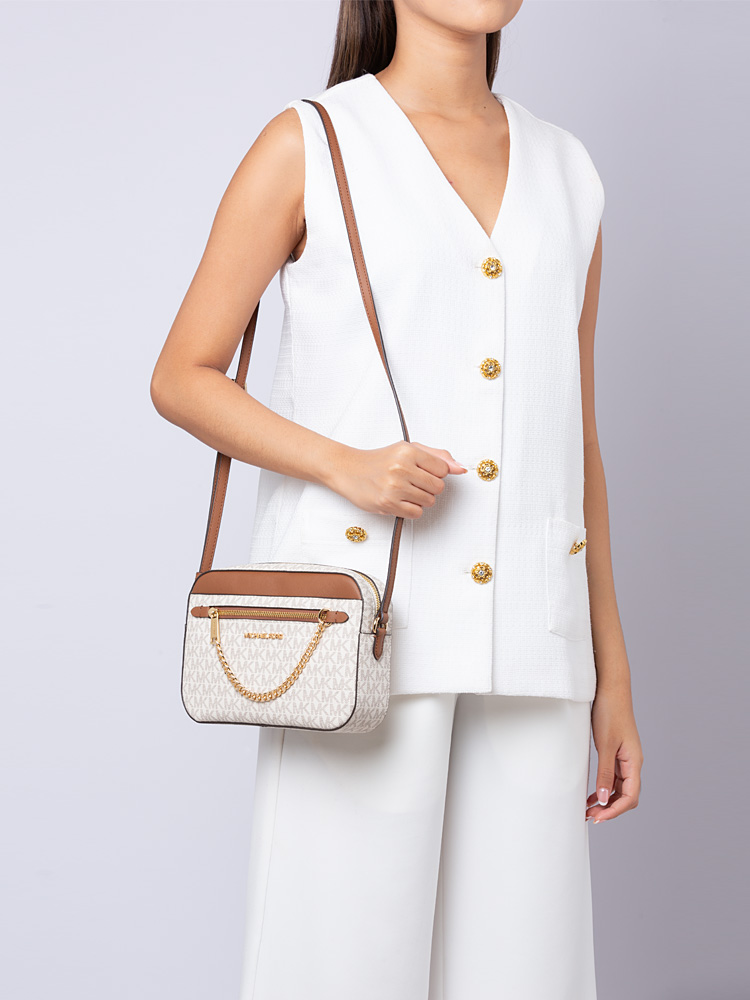 Jet Set Signature Large East West Zip Chain Crossbody Vanilla