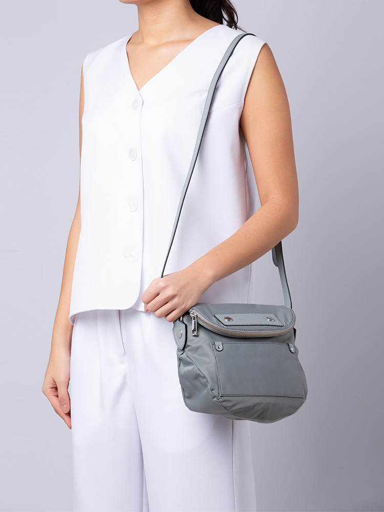 M0012909 Preppy Nylon Mini Messenger Rock Grey