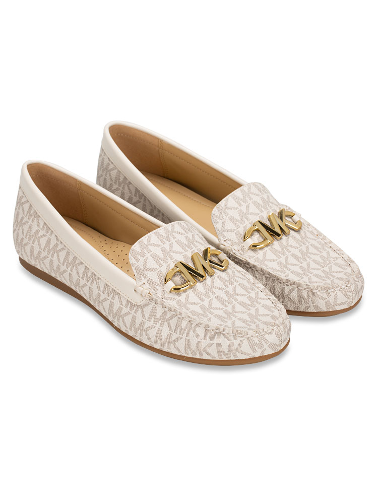 Signature Reed Loafer Vanilla Sz 6