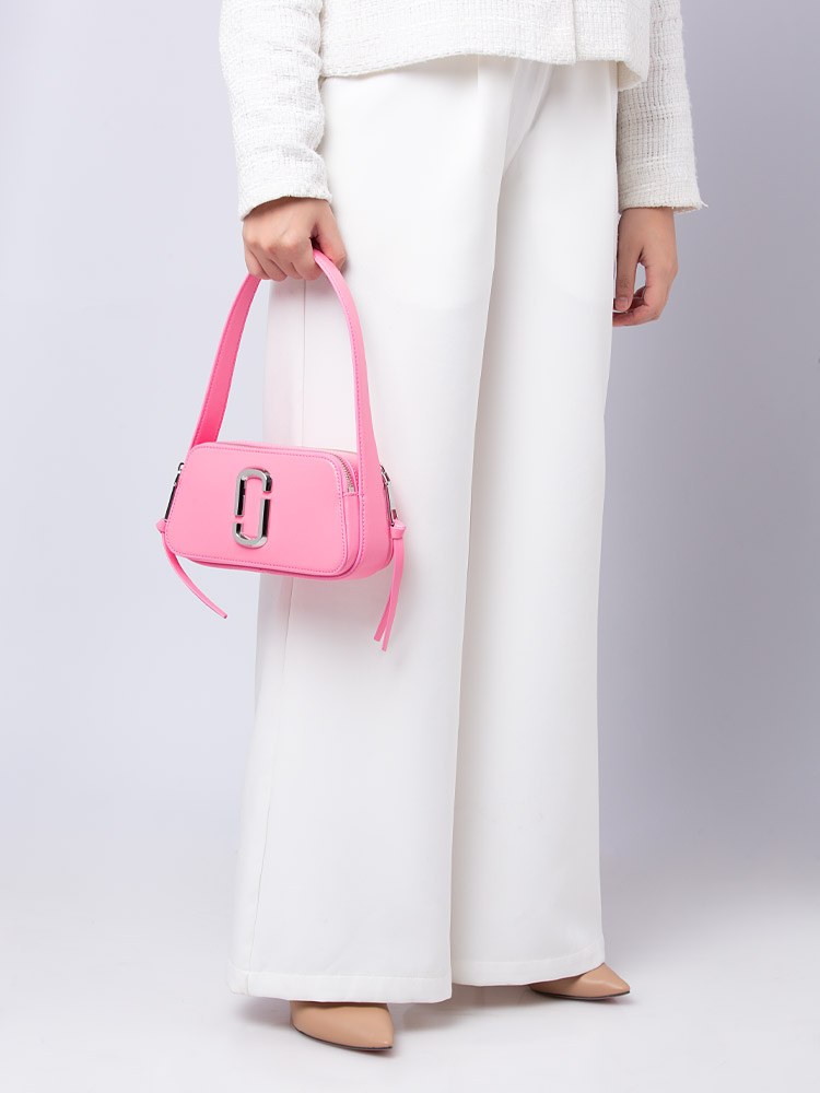 2R3HSH025H02 The Slingshot Shoulder Bag Petal Pink