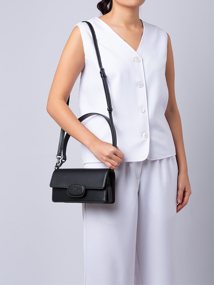 CT851 Eliza Leather Flap Crossbody Black