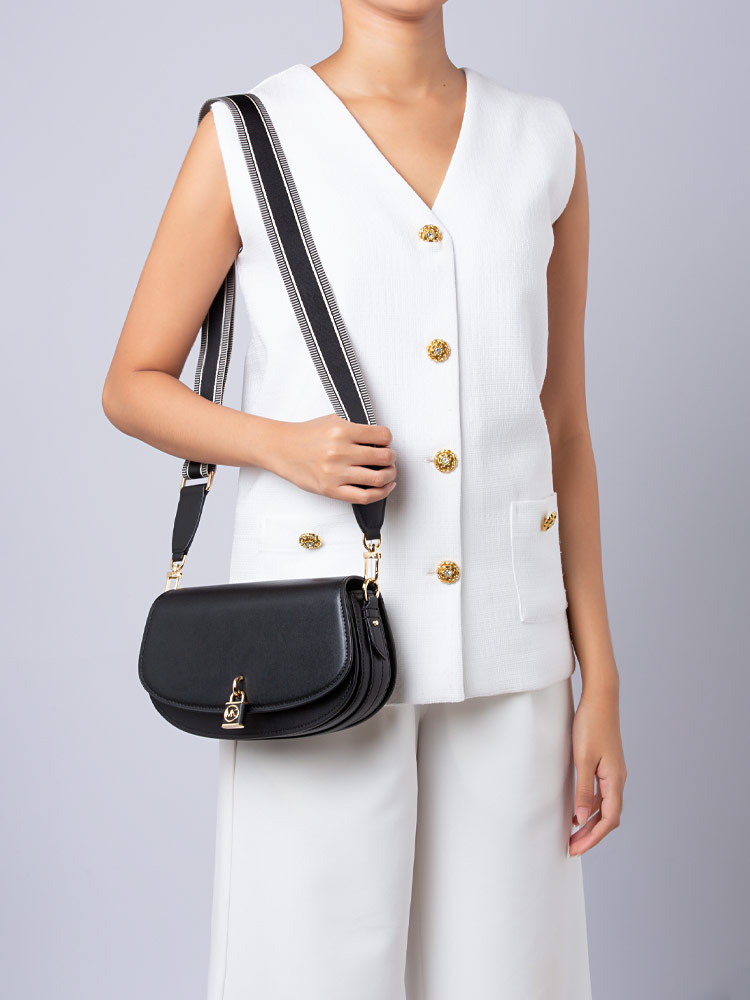 Mila Medium Leather Messenger Black