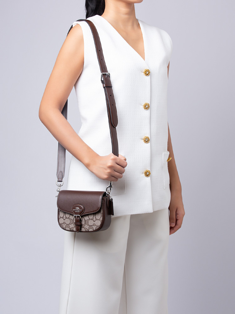 CU982 Signature Jacquard Amelia Small Saddle Bag Oak Maple