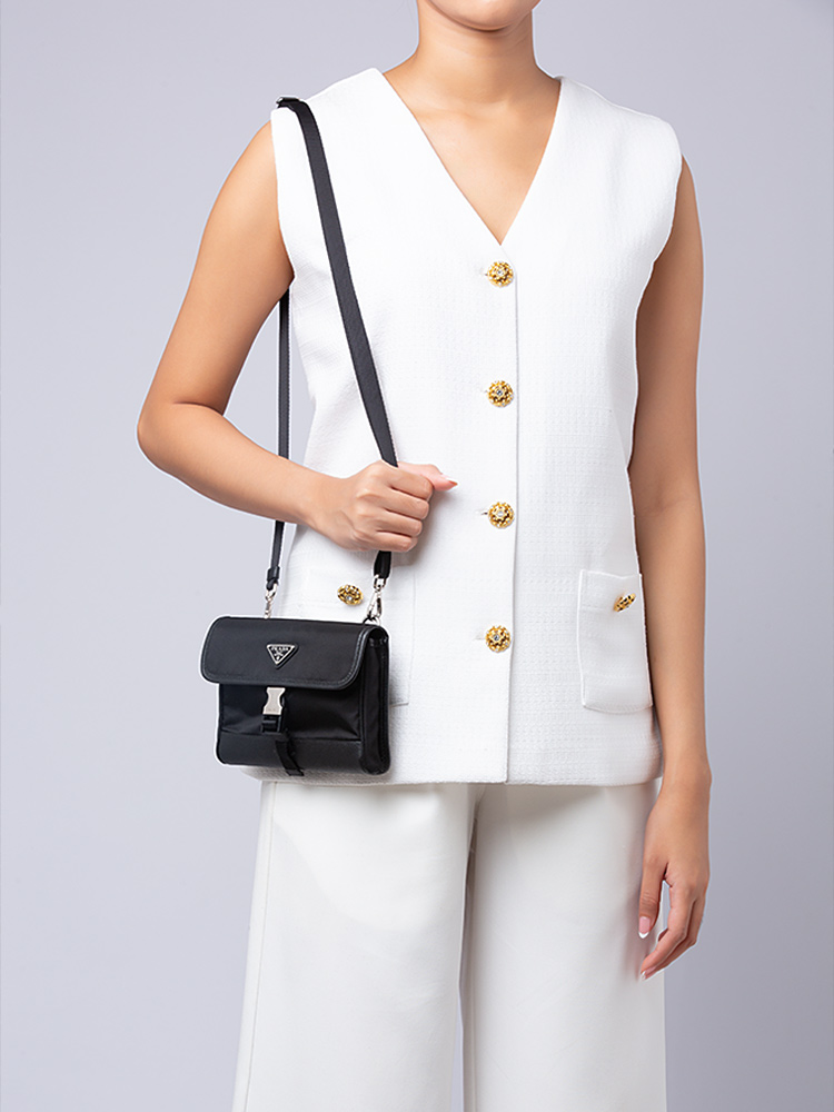 Re-Nylon Saffiano Phone Crossbody Nero