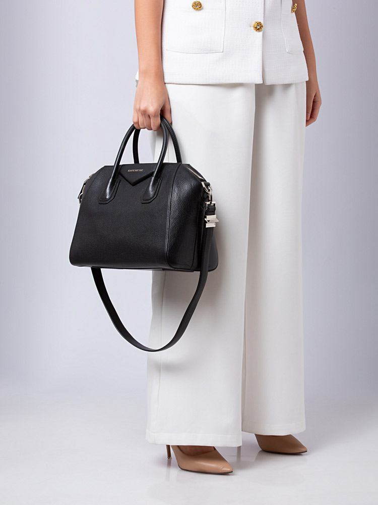 Sugar Goatskin Small Antigona Black