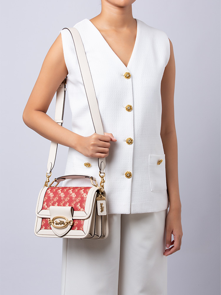 CA134 Hero With Horse And Carriage Print Crossbody Chalk Red