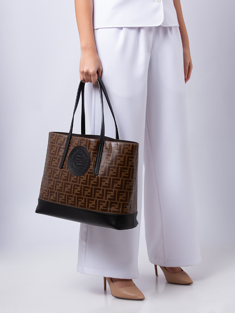 Glazed Fabric FF 1974 Stamp Patch Tote Mogano Panna Black