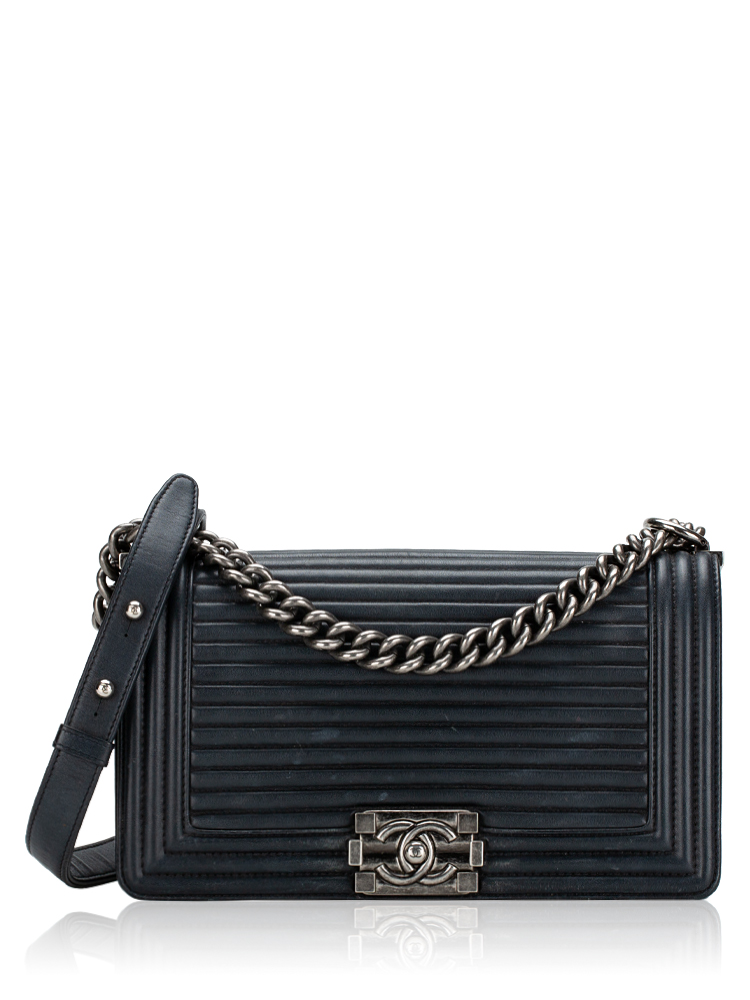 Calfskin Horizontal Quilted Medium Boy Flap Bag Black