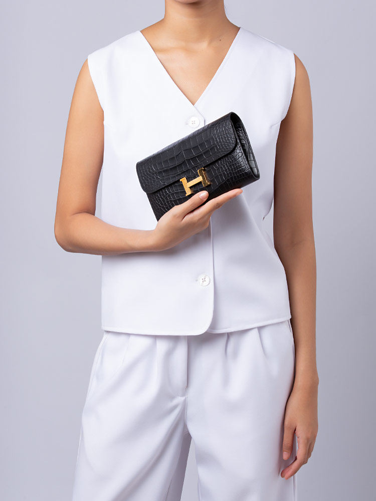 Matte Alligator Constance Long Wallet Black