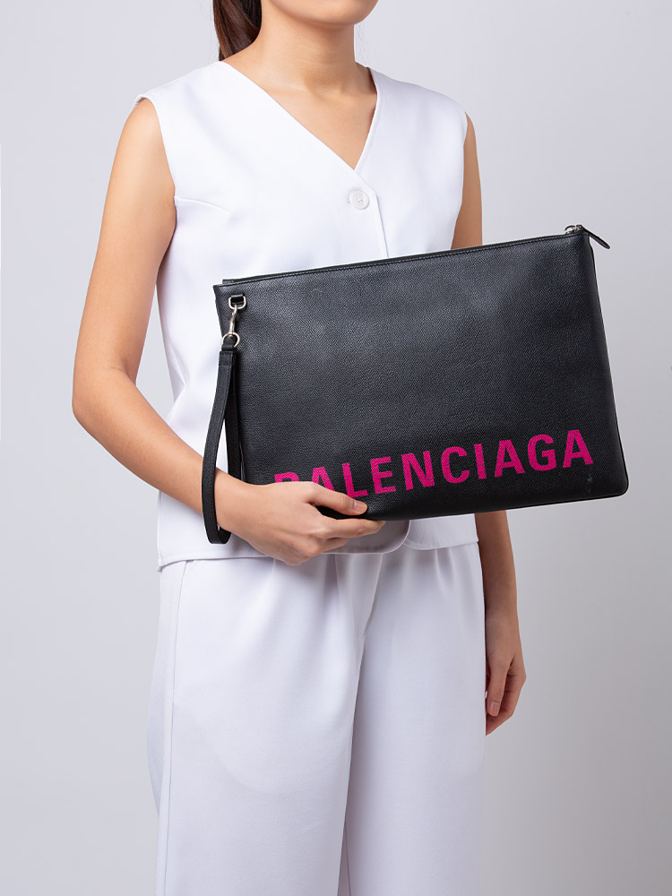 Grained Calfskin Ville Large Pochette Black Pink