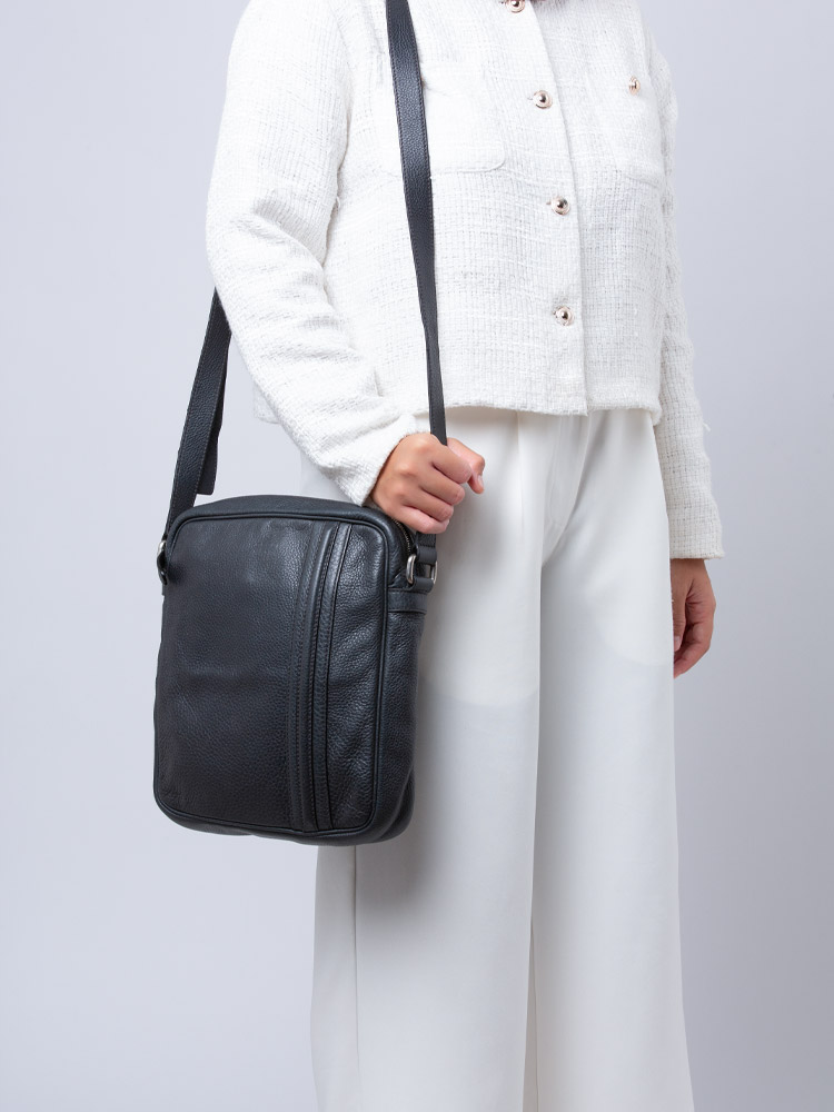 Calfskin Shoulder Bag Black