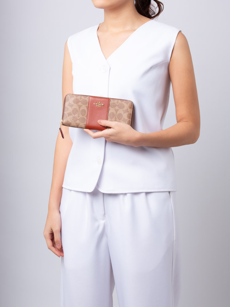 73739 Signature Colorblock Slim Zip Wallet Tan Rust