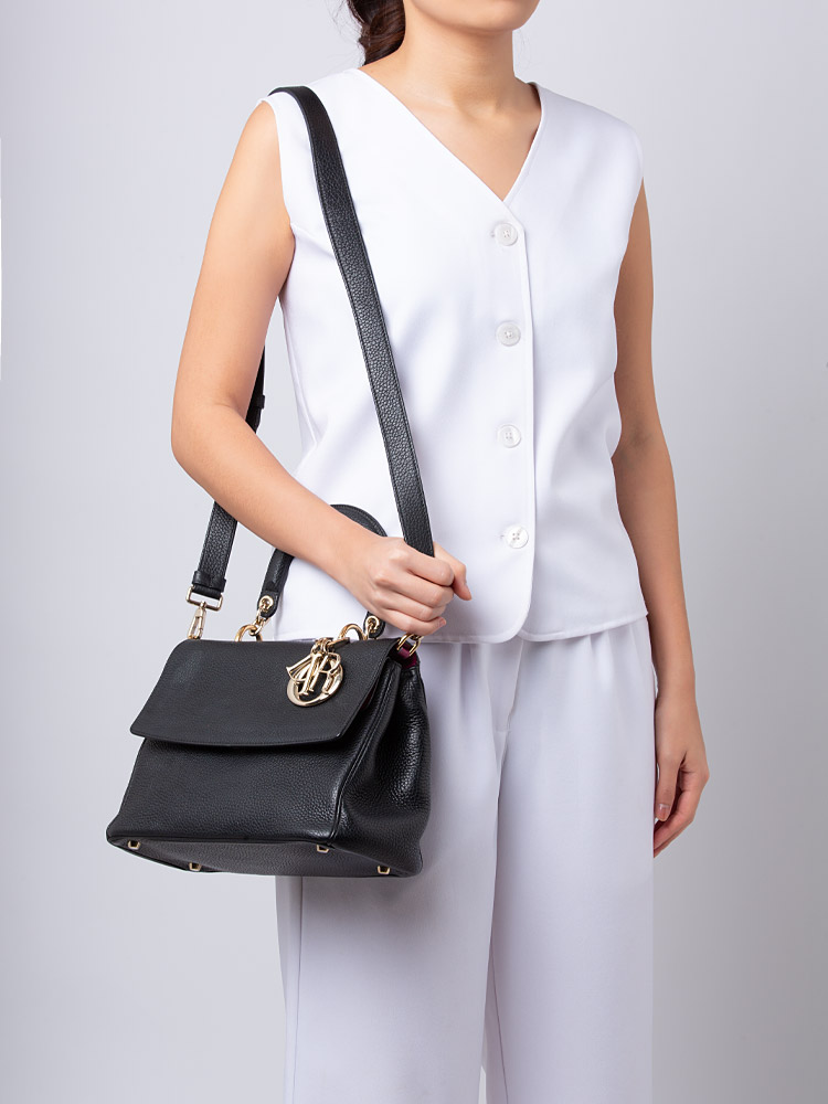  Pebbled Calfskin Be Dior Small Flap Shoulder Bag Black