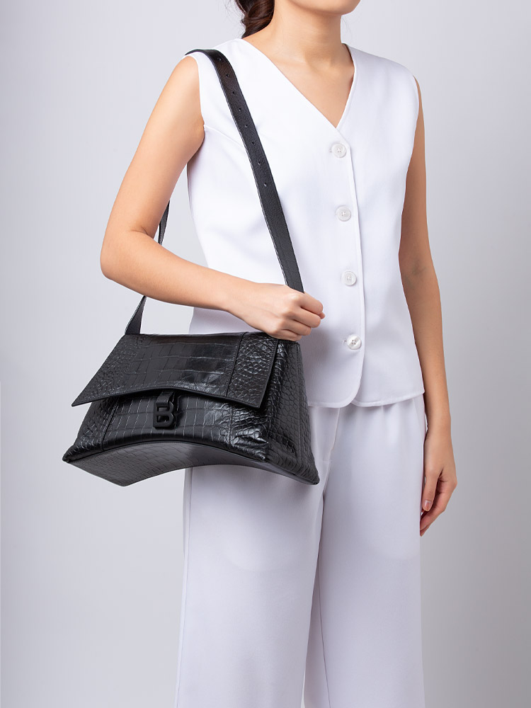 Supple Croc Effect Monochrome Downtown Medium Shoulder Bag Black