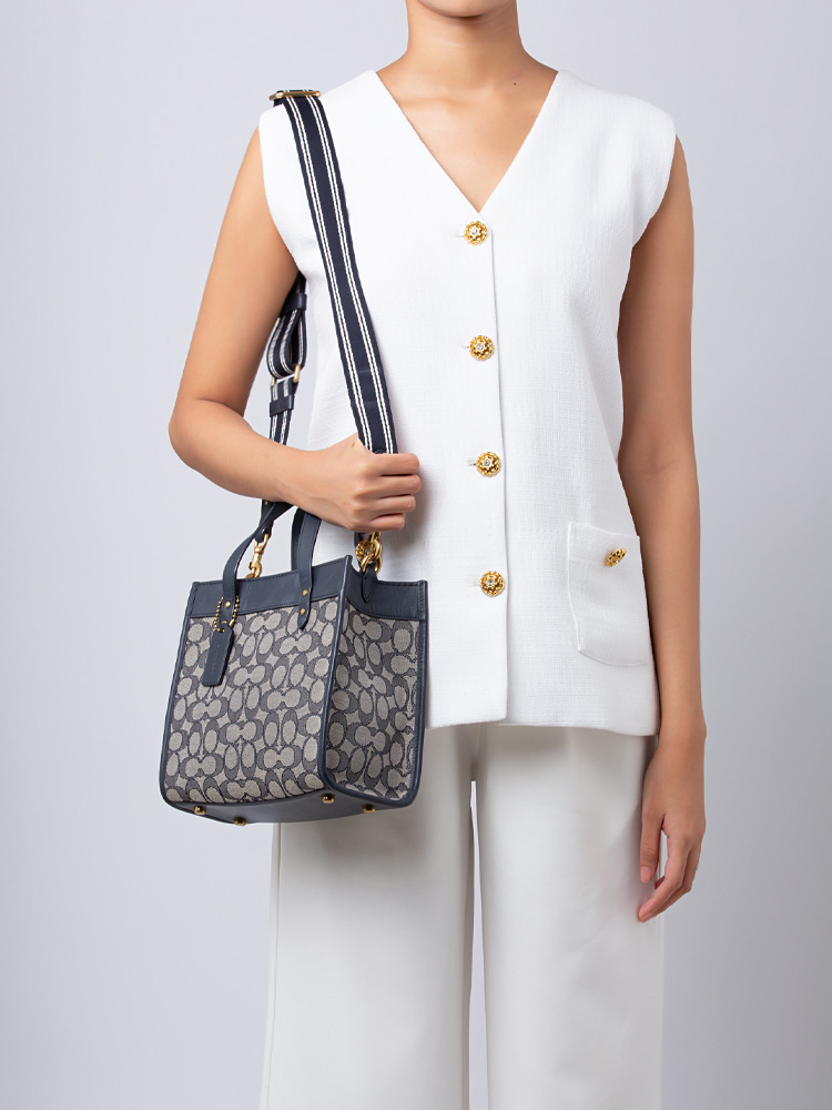 C3865 Signature Jacquard Field Tote 22 Midnight Navy