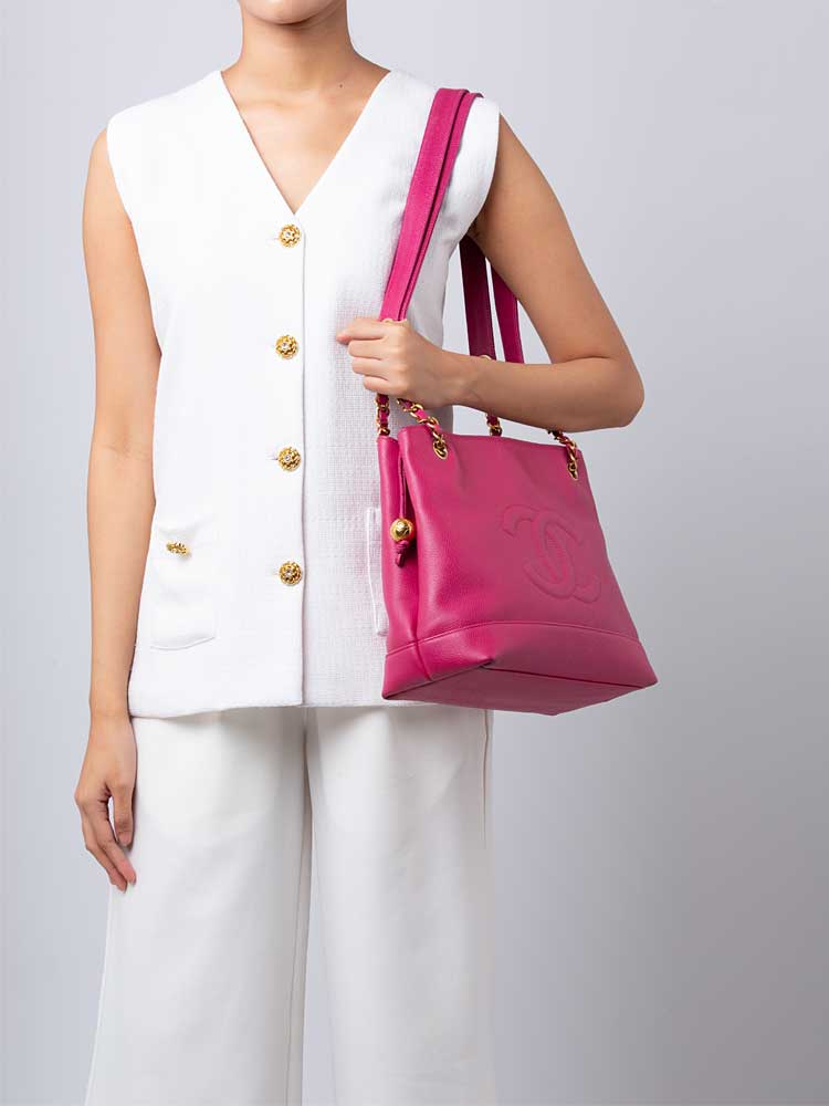 Vintage Caviar CC Shoulder Bag Pink