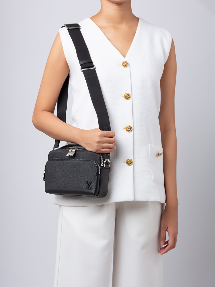 Taiga Avenue Messenger NM Noir