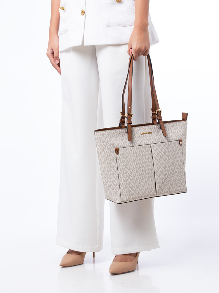 Jet Set Signature Medium Double Pocket Tote Vanilla Luggage