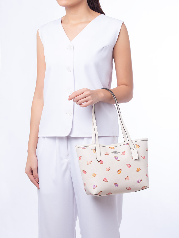 CV269 Snail Print Small City Tote Chalk Multi