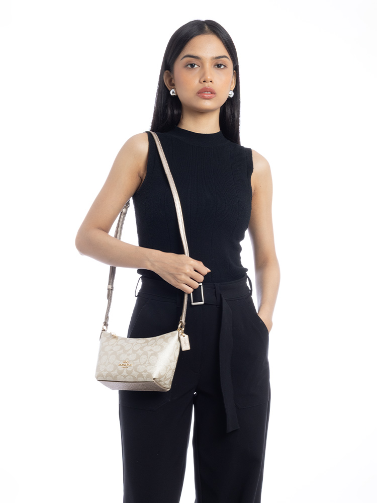 CW338 Signature Zip Crossbody Champagne Multi