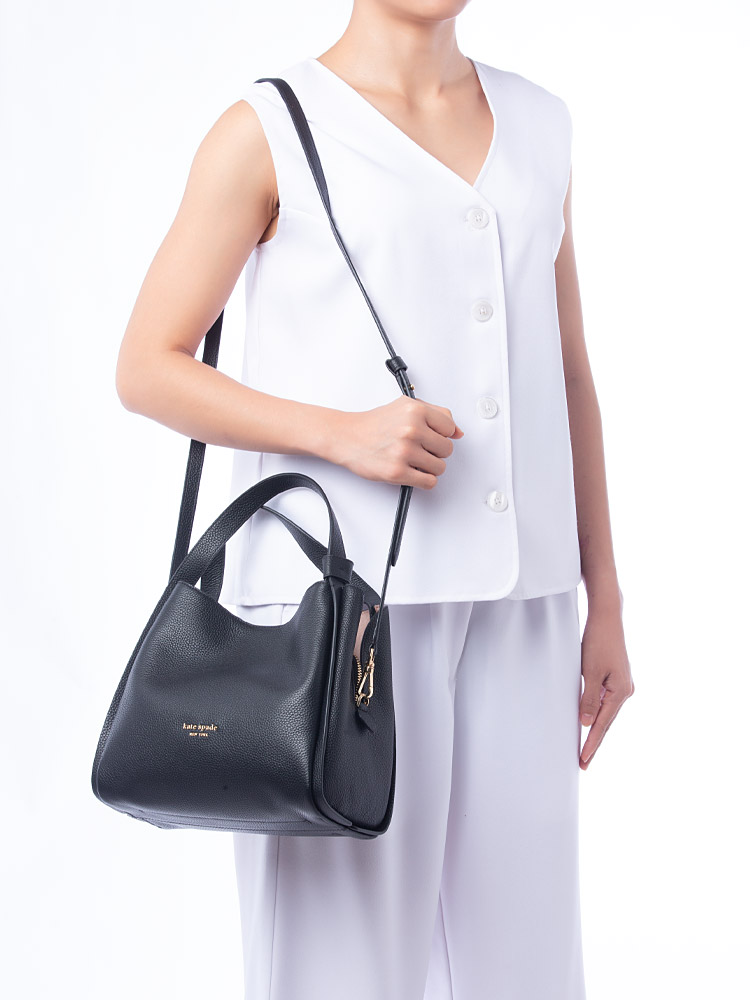 Knott Medium Crossbody Black