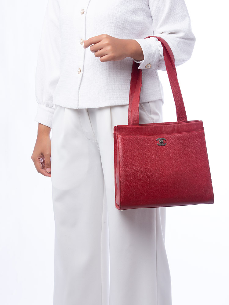 Vintage Caviar CC Lock Tote Red