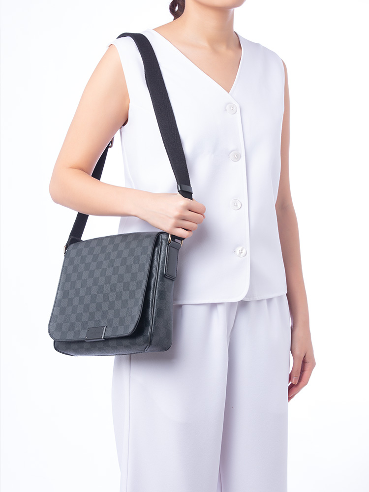 Damier Graphite District PM