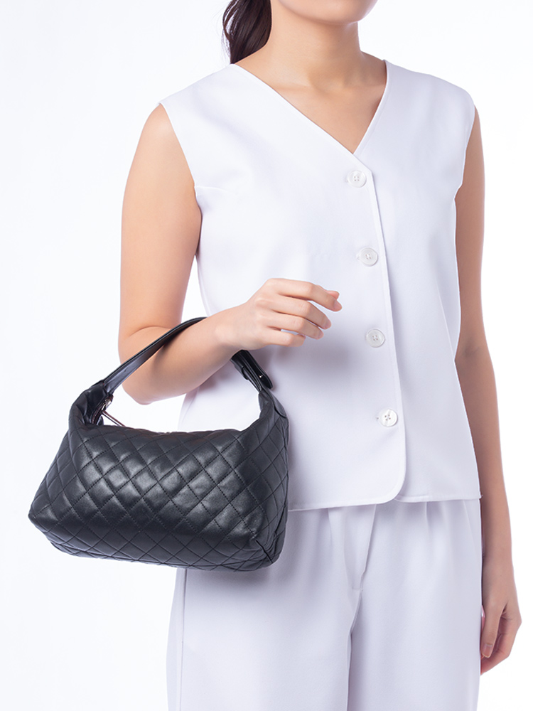 Lambskin CC Zip Hobo Black