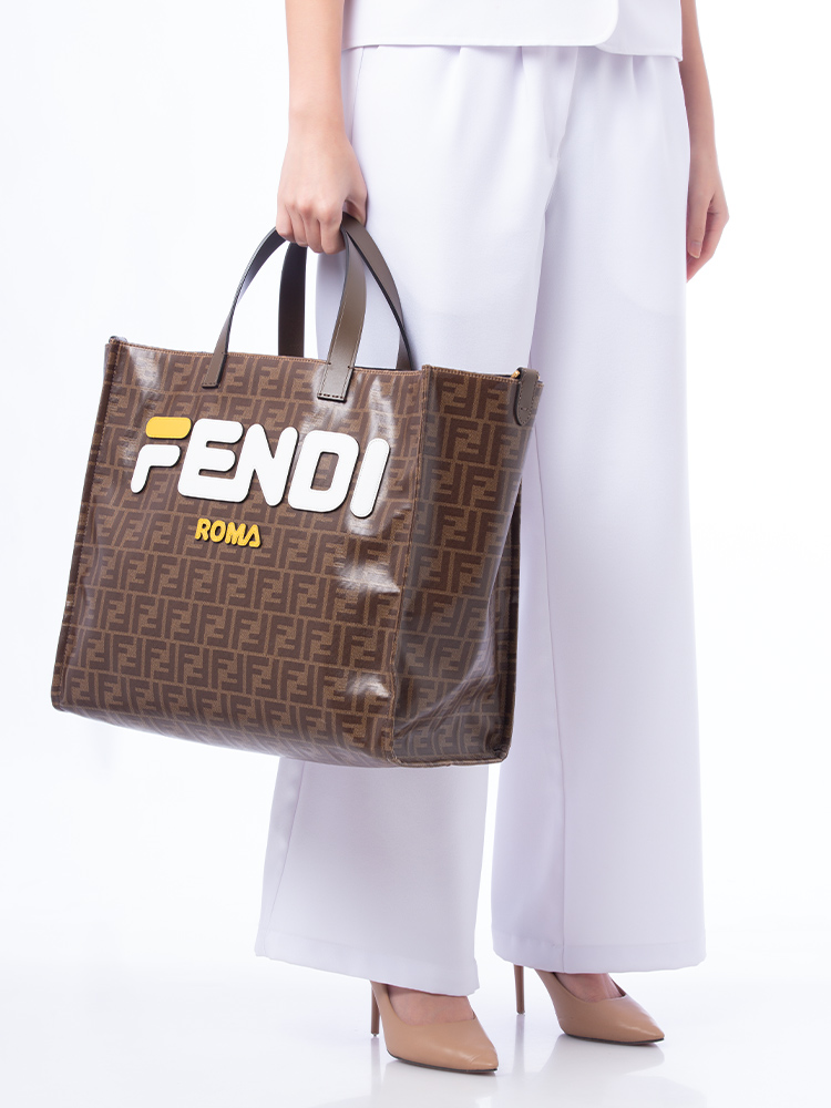 X FILA Glazed Fabric FF 1974 Mania Tote Mogano Panna White