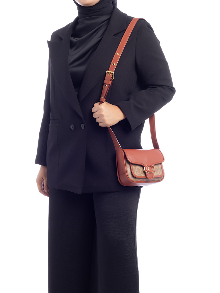 CK019 Signature Tabby 19 Messenger Tan Rust