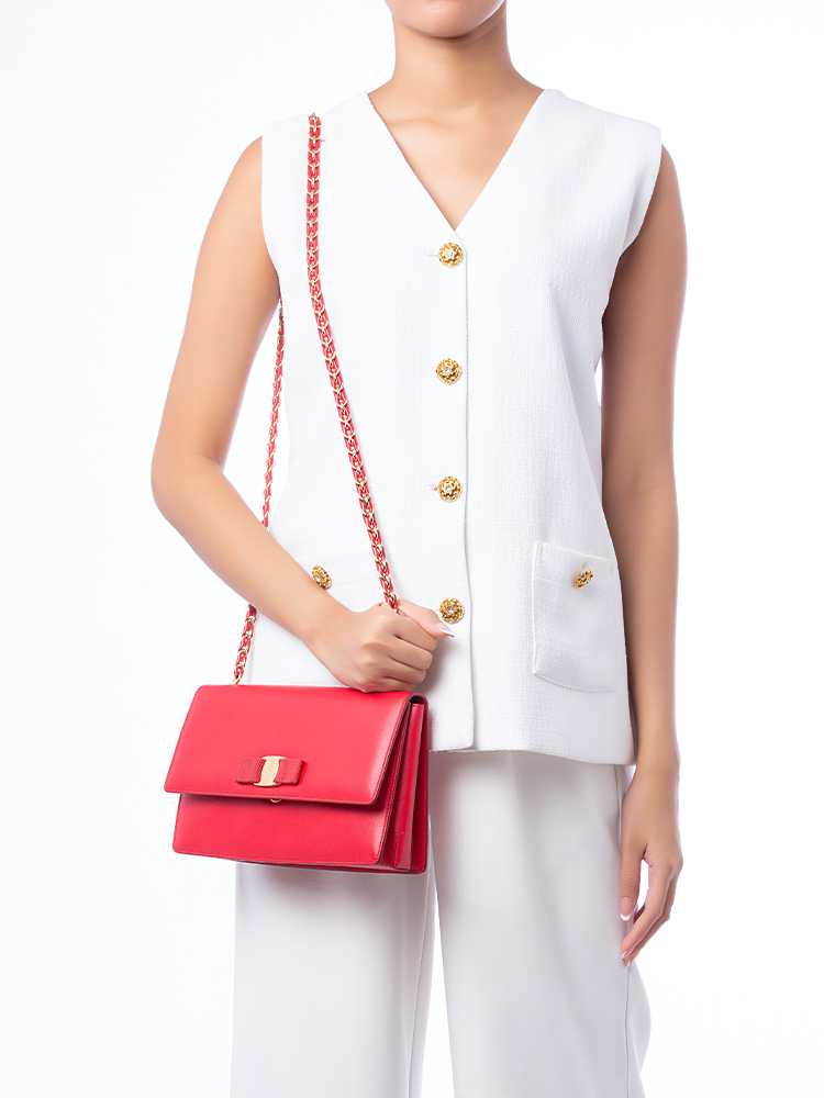 Ginny Vara Bow Shoulder Bag Red
