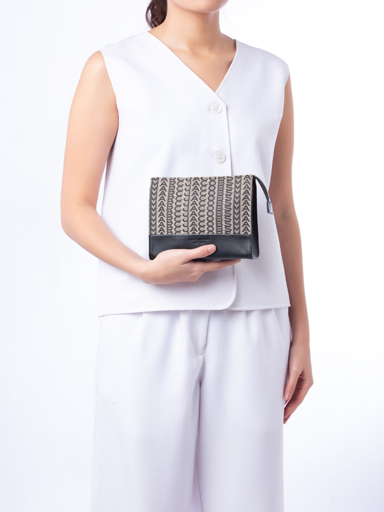 S284M12FA22 The Monogram Travel Pouch Beige Multi